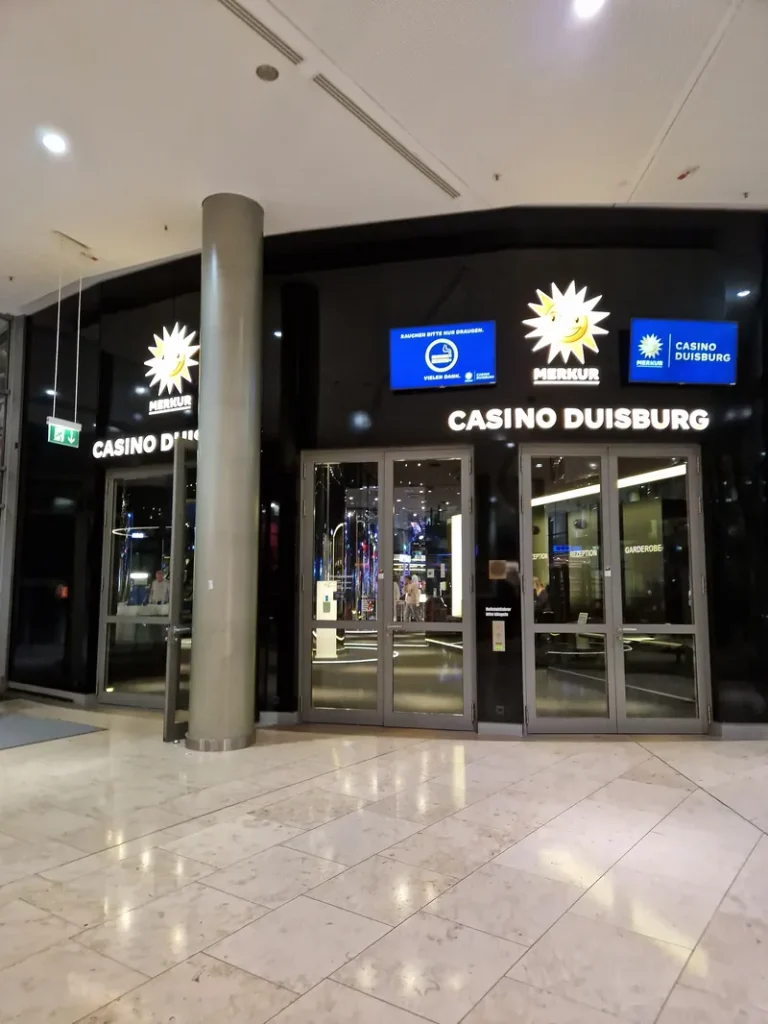 Haupteingang des Merkur Casino Duisburg im Einkaufszentrum