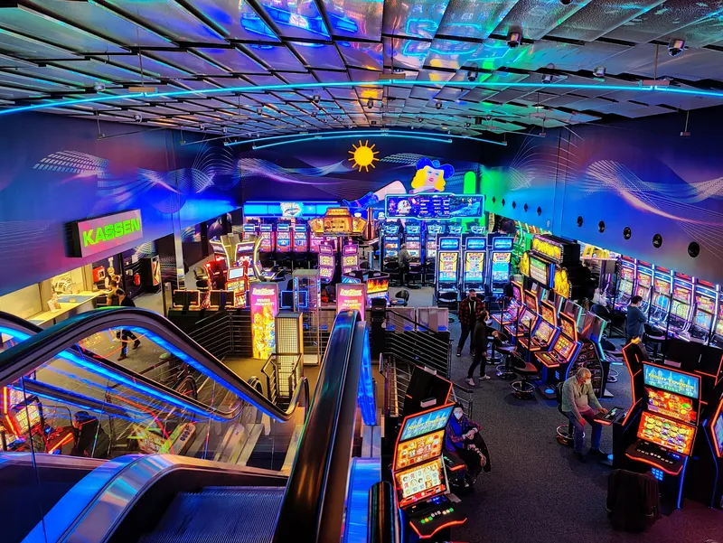 Großzügiger Automatensaal im Casino am Potsdamer Platz