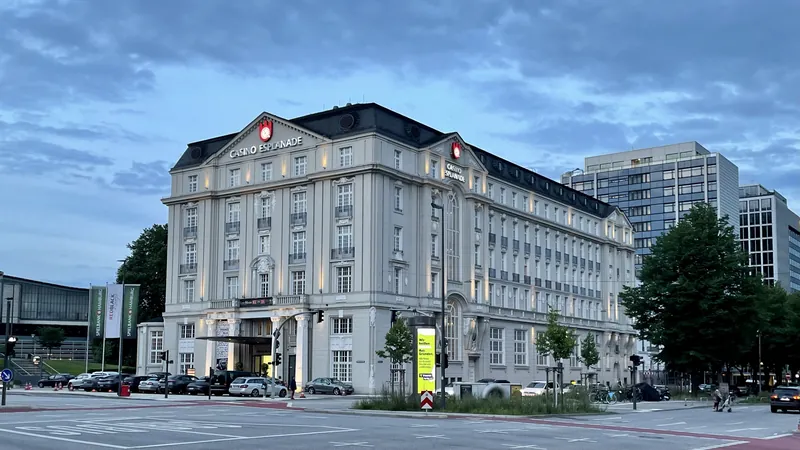 Casino Esplanade Aussenansicht in Hamburg