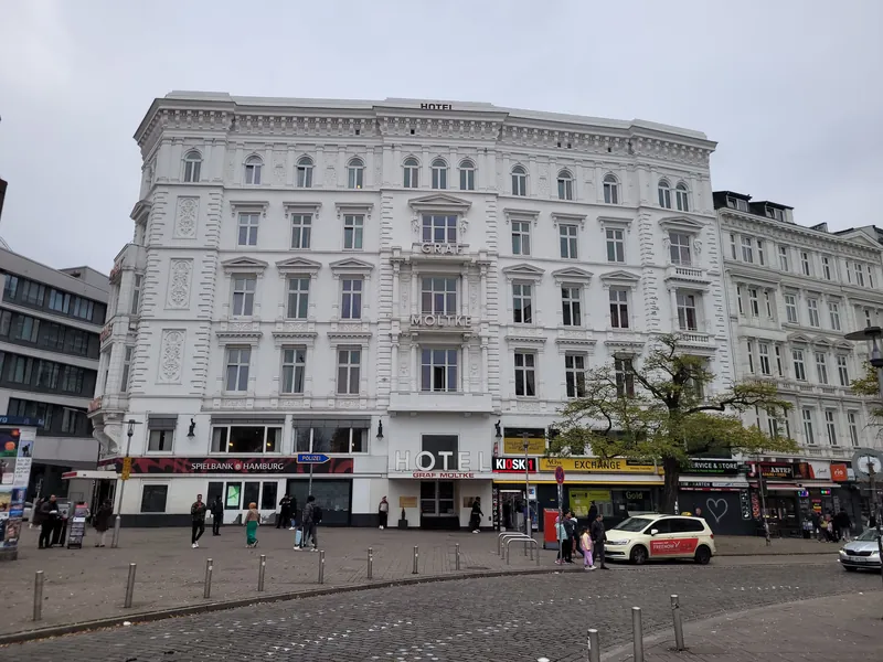 Aussenansicht des Casino Steindamm in Hamburg