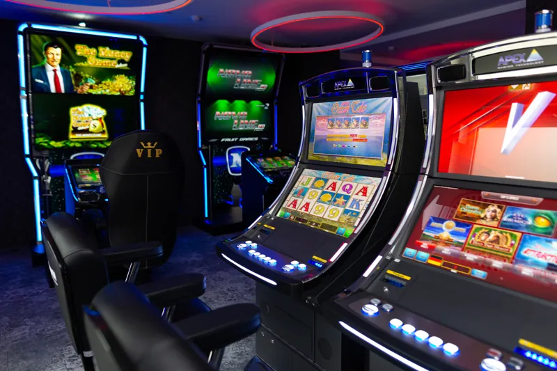 Moderne Apex Spielautomaten in der Spielbank Schwerin